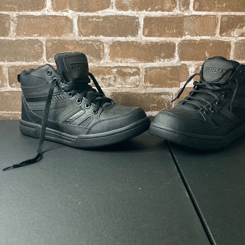 Steel toe work boots